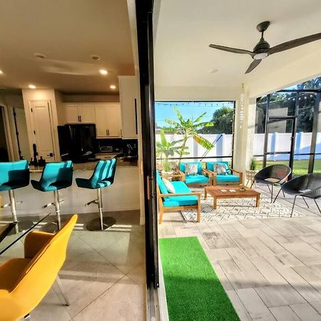 Blue Door Retreat - Luxury Pool Home - Sleeps 8 Cape Coral Bagian luar foto