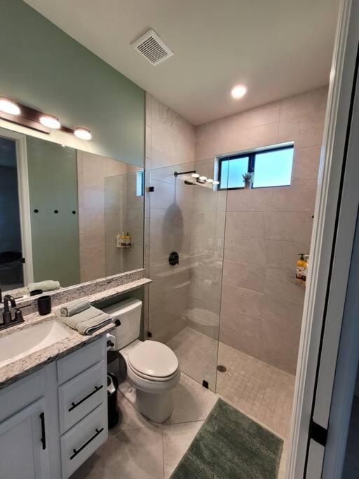 Blue Door Retreat - Luxury Pool Home - Sleeps 8 Cape Coral Bagian luar foto